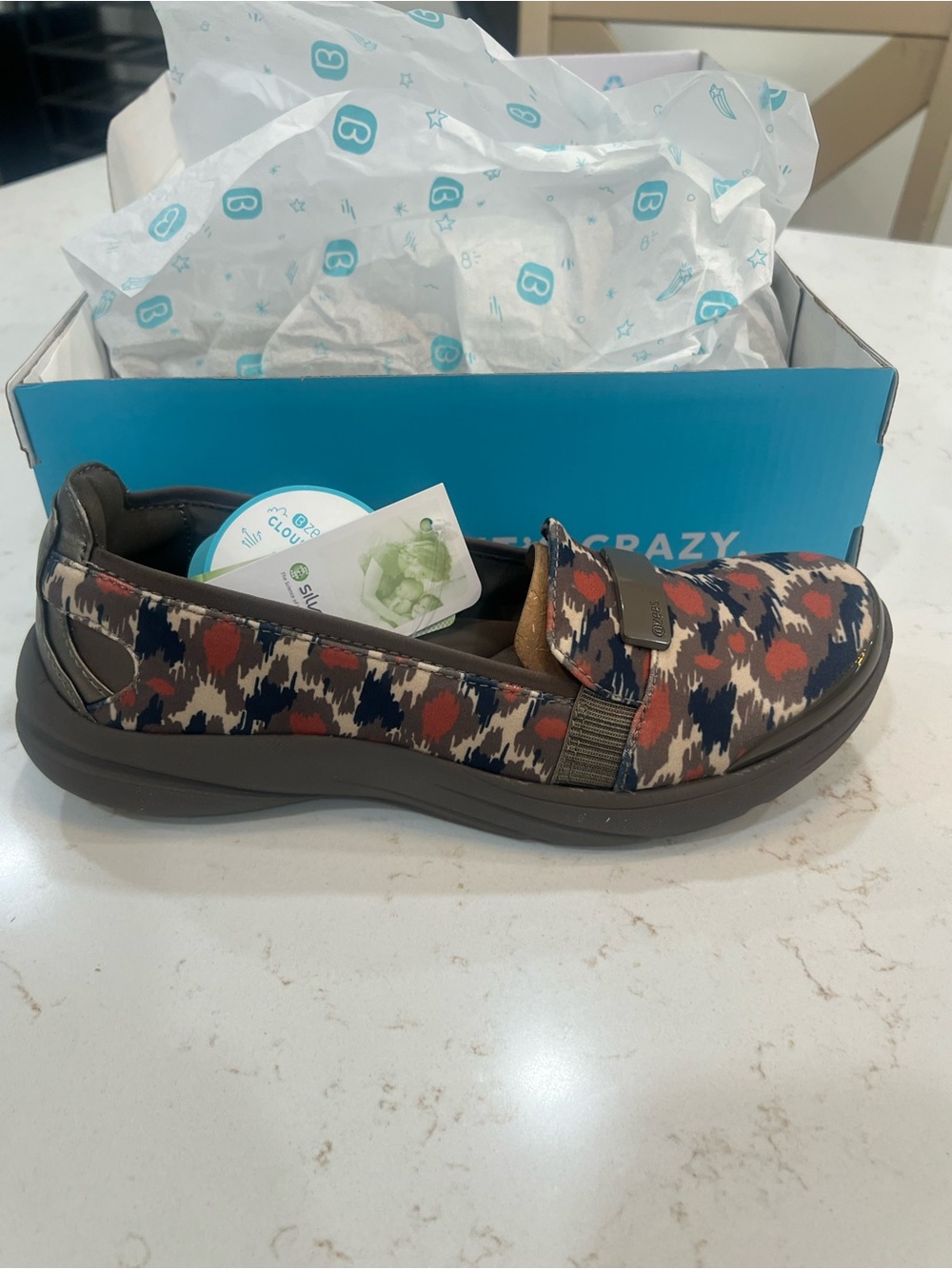 Bzees Lipstick Morel Slip-On Shoes Size 7.5
